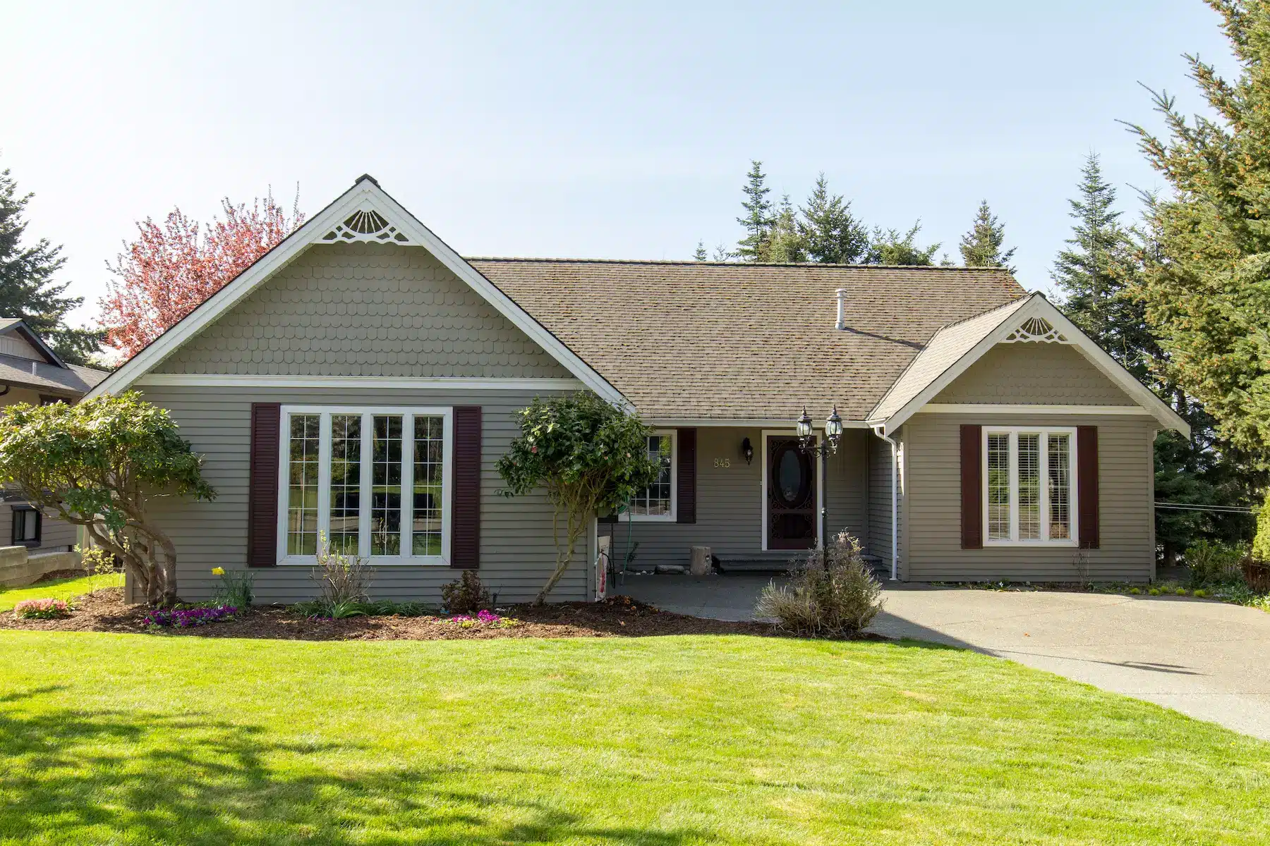 Rochester Hills roof cleaning near me